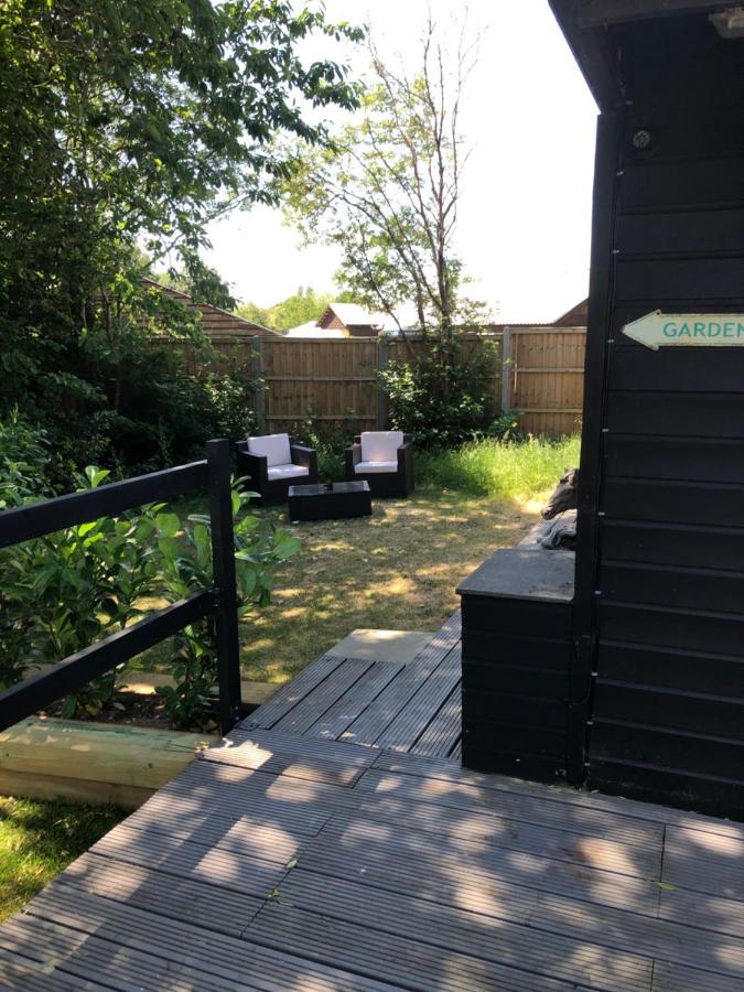 The Lodge Bedford Exterior photo